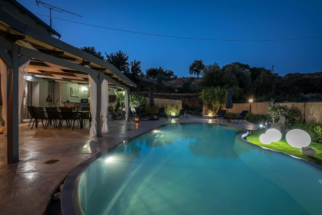 Villa Casa Del Miele, Private Pool, Bbq, Mountain View. Alikianos Exterior foto