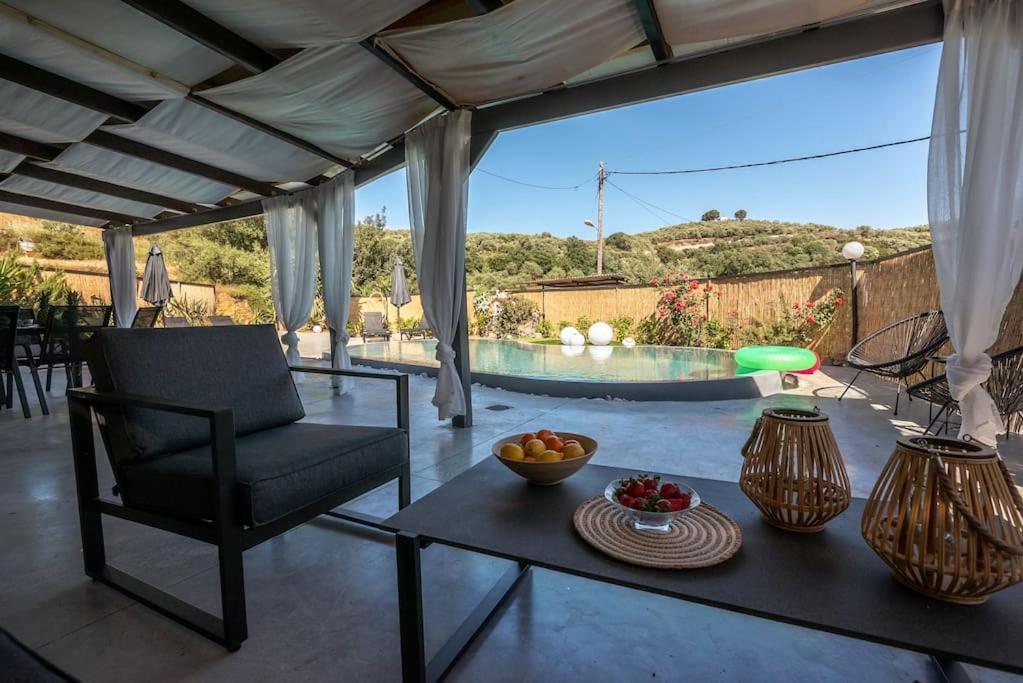 Villa Casa Del Miele, Private Pool, Bbq, Mountain View. Alikianos Exterior foto
